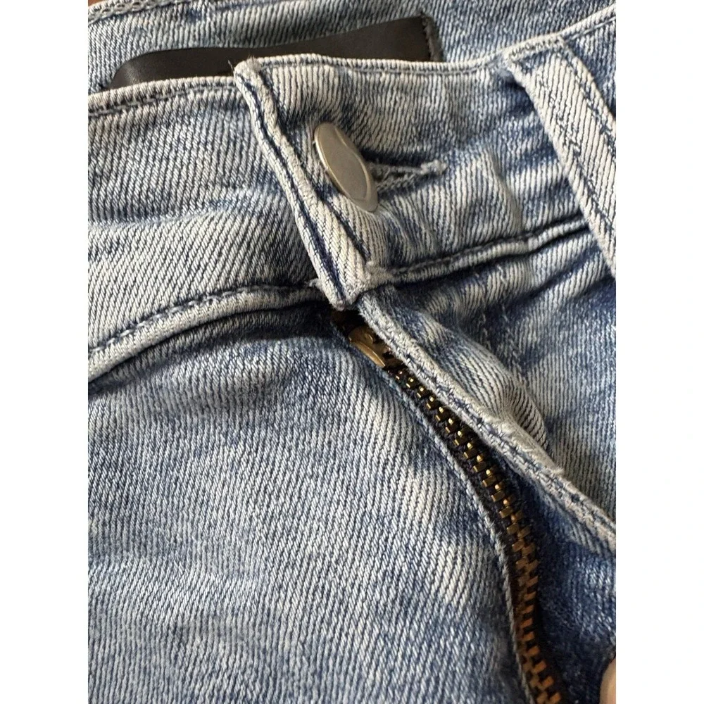 Joe's‎ Jeans Men's Kinetic Athletic SLIM FIT Blue Light Wash 29